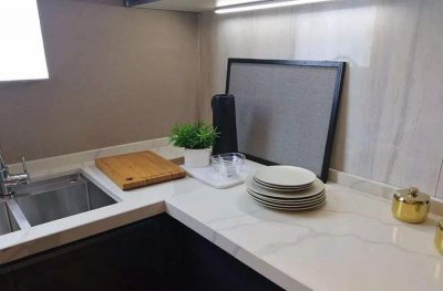 ʯӢʯ̨����Բ�ͻ���ɶ��������