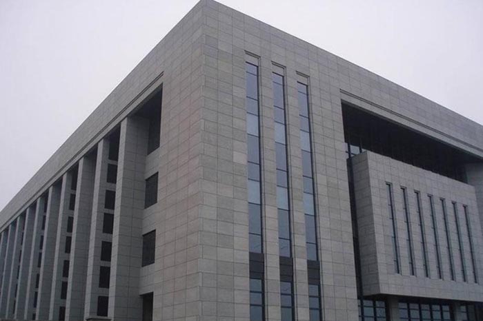 ʯ����������ж��Ƿ񼰸���?