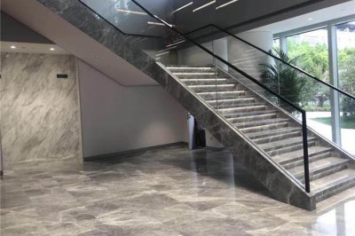 ����ʯ����ĥ�ˤɤ����I���뤫��